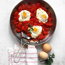 Poached Eggs with Chunky Tomato Sauce