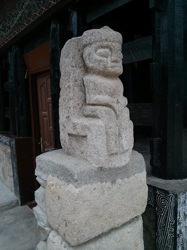 USU Ancient Statue