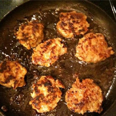 Chicken (Or Turkey) Sausage With Apple and Hazelnuts