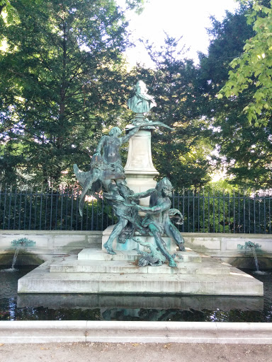 Statue Eugene Delacroix