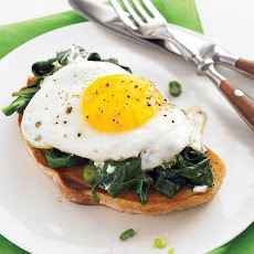 Easy Eggs Florentine with Baby Spinach and Goat Cheese