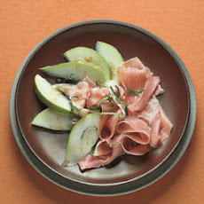 Pear Wedges with Prosciutto and Mint
