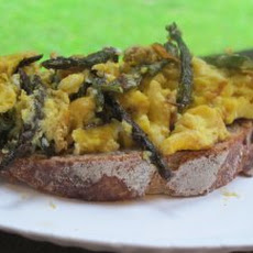 Roasted Asparagus & Scrambled Eggs Recipe