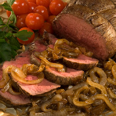 Roasted Beef Tenderloin With Balsamic Sauce