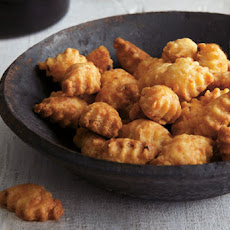 Red Chili and Cheddar Crackers Recipe