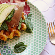 Gluten-free Lunch Waffles with apples and prosciutto