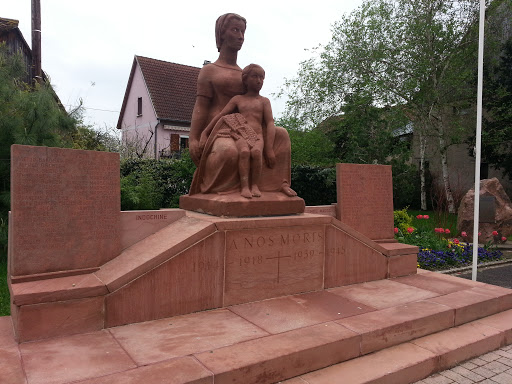 Monument aux Morts Houssen