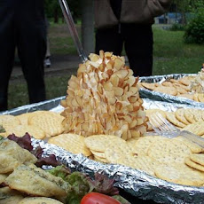 Pinecone Cheese Ball