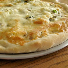 Chicken Alfredo Pizza