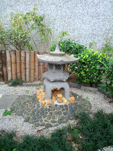 Rock Lantern with Bamboo, Ching Wah Court