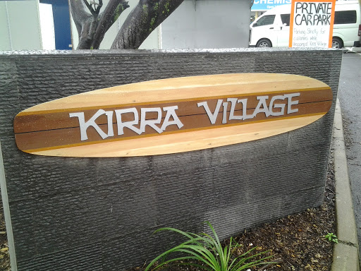 Kirra Village, Kirra