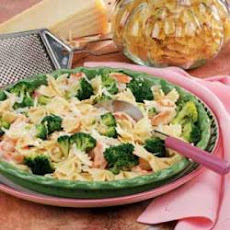 Broccoli Shrimp Pasta Toss
