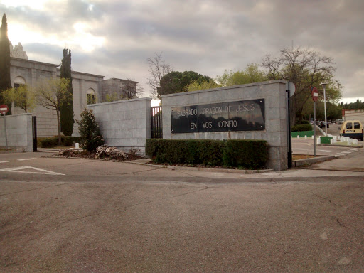 Entrada Al Cerro De Los Ángeles