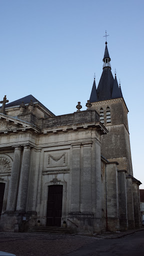 L'église De Chateauvilain