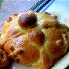 Pan de Muertos (Mexican Bread of the Dead)