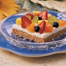 Pretzel Fruit Pizza