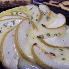 Brie With Roasted Pear and Thyme