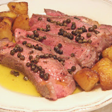 Broiled Fillet Steak with Green Pepper and Brandy Sauce