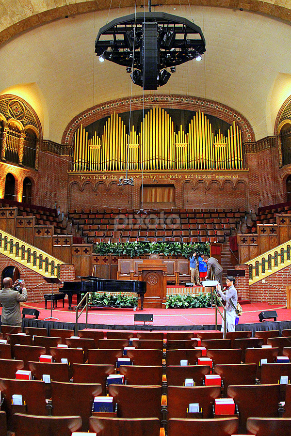 The Moody Church Chicago Places Of Worship Buildings Architecture Pixoto