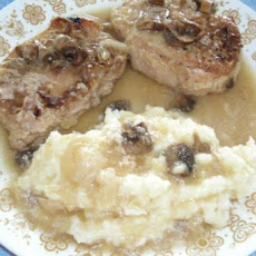 Slow Cook Down Home Pork Chops and Gravy