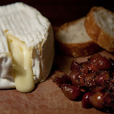 Baked Camembert with Caramelized Grape Chutney