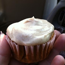 Pumpkin Cupcakes With Cinnamon Cream Cheese Frosting