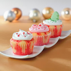 Holiday Poke Cupcakes