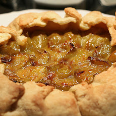 Pear-Mace Rustic Tart