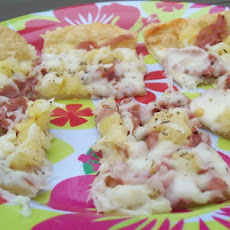 Hawaiian Pizza Appetizers (Puff Pastry)