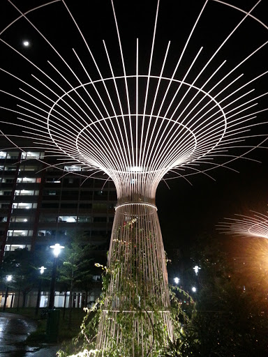 Tampines Supertree Right