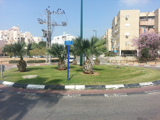 Ehud Square