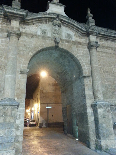 L'arco Di San Sebastiano