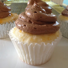 Orange Angel Food Cupcakes With Chocolate Orange Buttercream