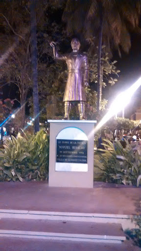 Estatua Miguel Hidalgo