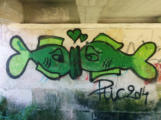 La Rochelle - Fish Kiss