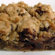 Oats 'n Caramel Chocolate Chip Cookie Squares