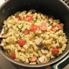 Spaghetti With Creamy Tomato and Goat Cheese Sauce