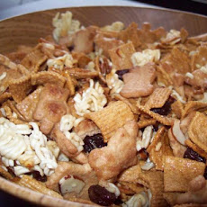 Cinnamon Snack Mix