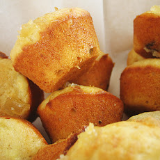 Banana Toffee-Chip Mini Muffins
