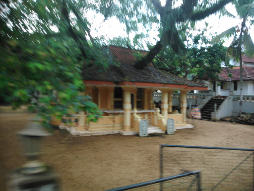 Deraniyagala Temple
