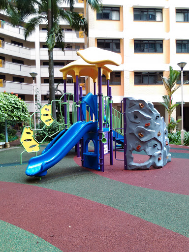 Playground @ 688