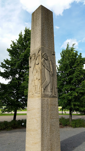 Golf-Obelisk - Limburgerhof