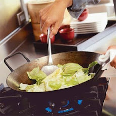 Stir-fried Garlic Lettuce (Shoon Chow Saang Choy)