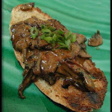 Creamed Mushrooms on Multigrain Toast