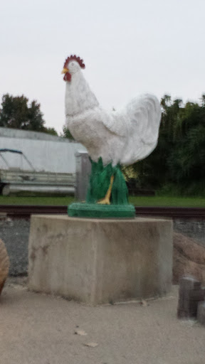 Big Chicken Statue