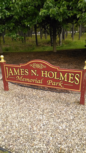 James N. Holmes Memorial Park