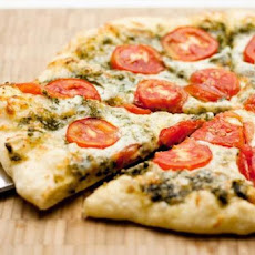 Chicken and Artichoke Pizza with Fresh Tomatoes