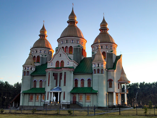 Церква Святих Володимира