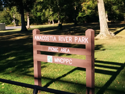 Anacostia River Park Picnic Area 