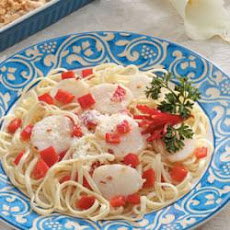 Scallops with Red Pepper Sauce